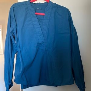 Closed blue shirt